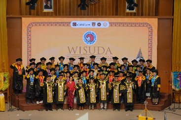 Rektor UKSW Wisuda 602 Mahasiswa, Ajak Jadi Creative Minority yang Membanggakan dan Memberi Dampak